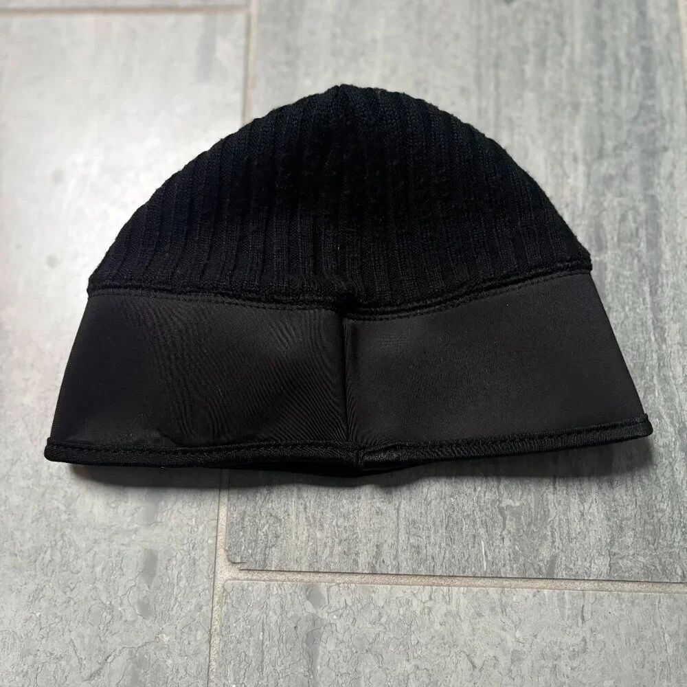 Asics Thermal Knit Running Beanie Cap Hat Fleece Ear Band Lining Black Size S/M